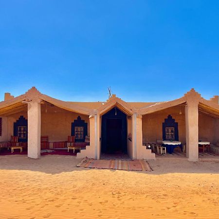 Отель Camp Mbark Authentic Мхамид Экстерьер фото